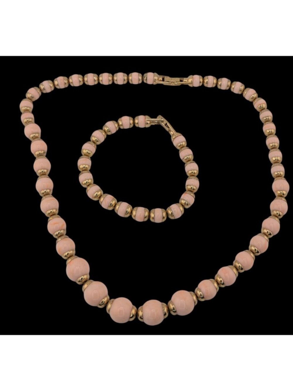 Vintage 80s Avon Necklace & Bracelet Set With Pink Lucite Beads & Gold Tone Acce - Picture 4 of 8